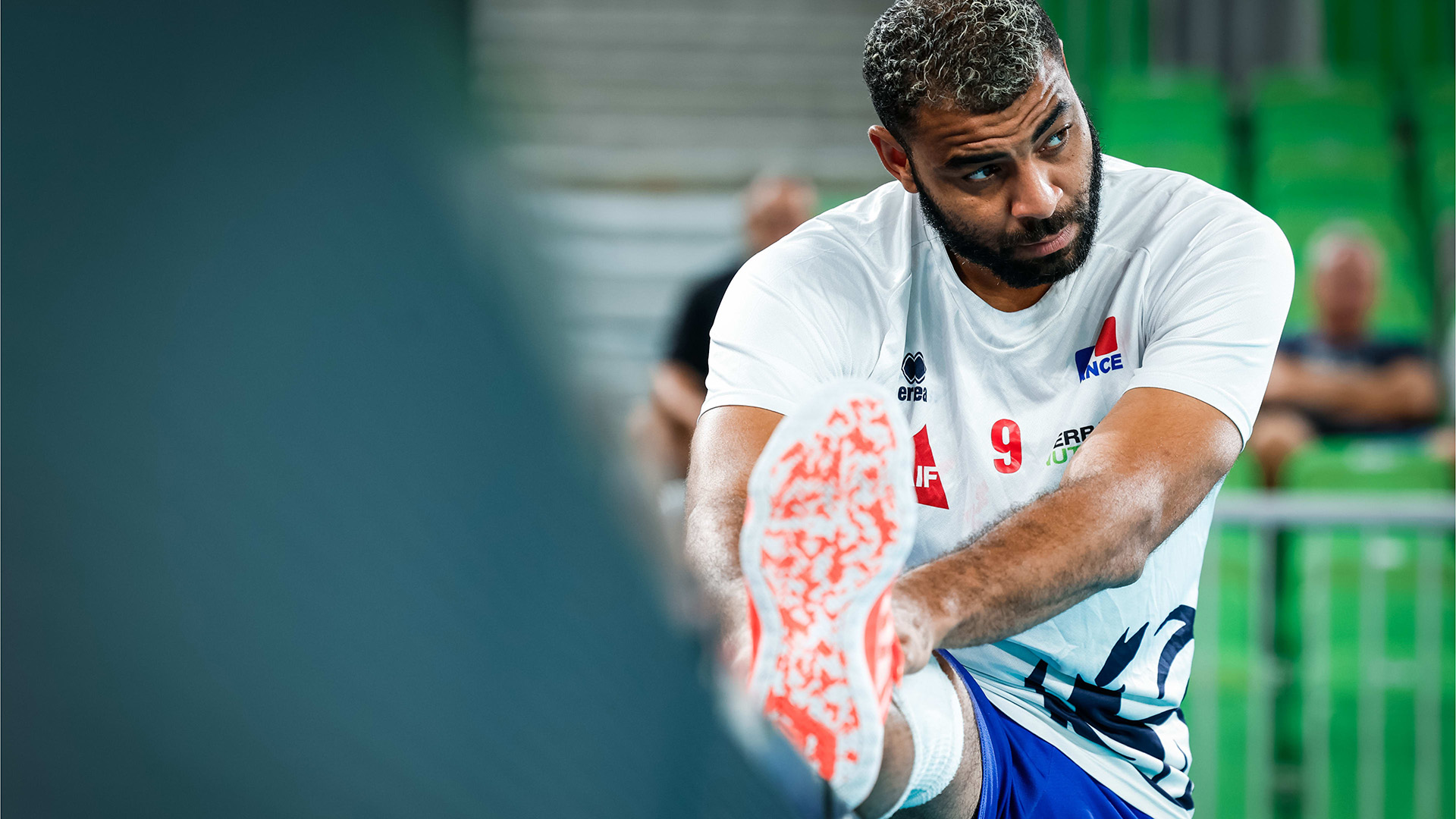 earvin ngapeth stretching